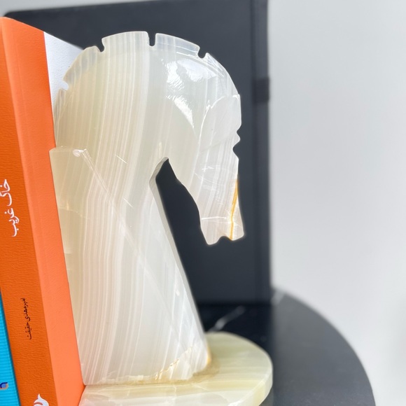 Cream and White Sculptural Horse Head - Picture 2 of 4